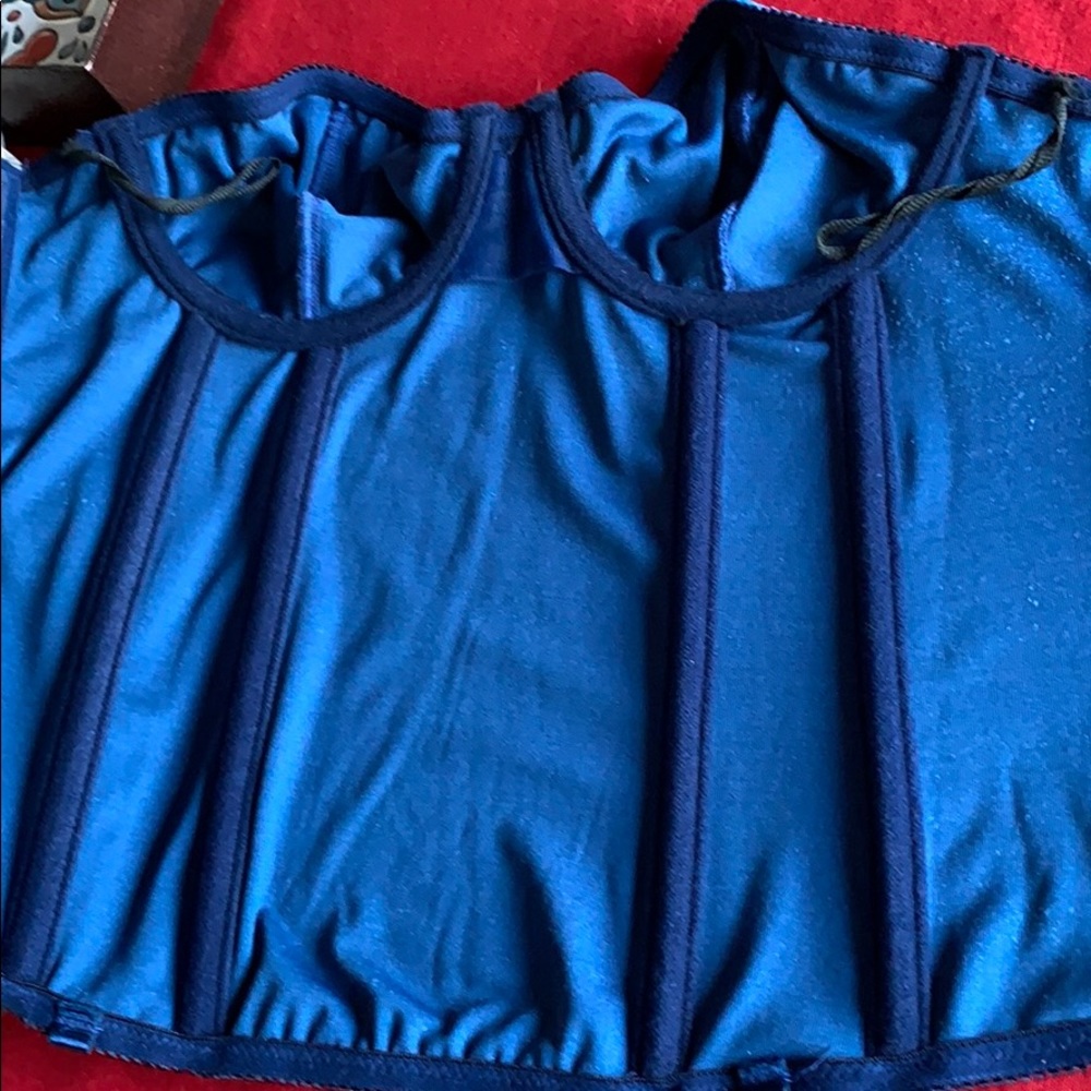 Crushed blue velvet corset - Picture 5 of 6